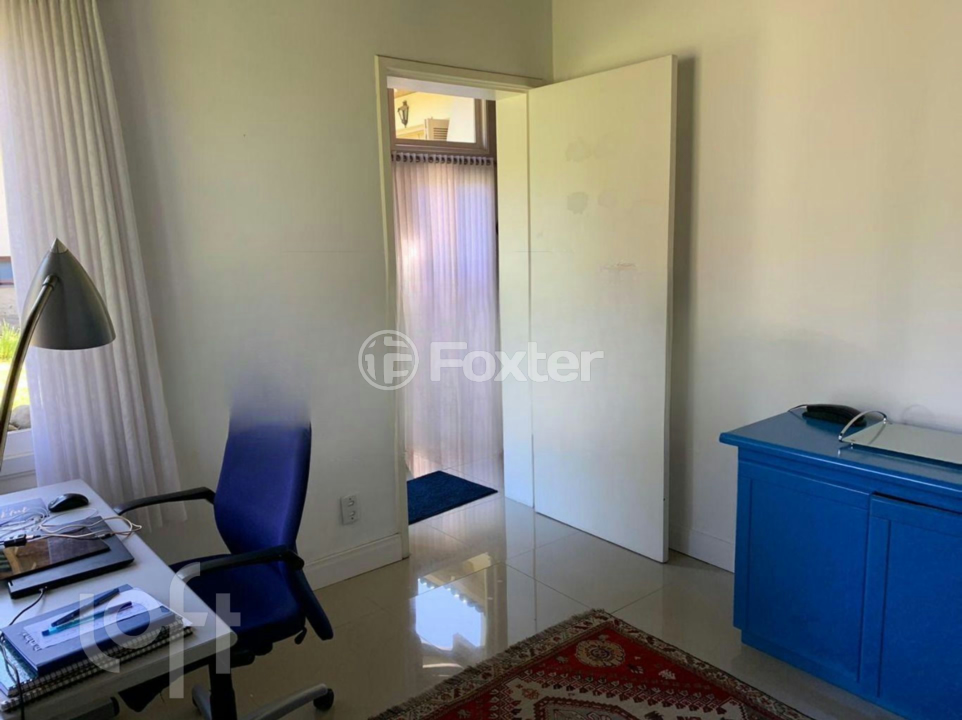 Casa de Condomínio à venda com 3 quartos, 400m² - Foto 9