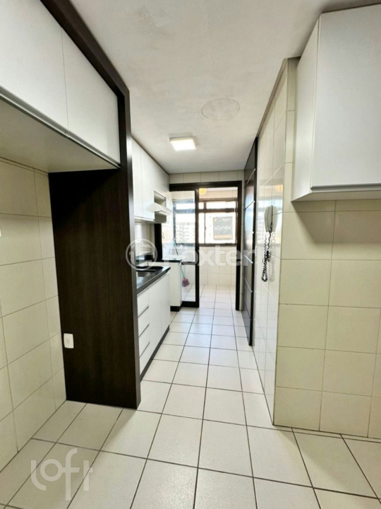 Apartamento à venda com 3 quartos, 111m² - Foto 12