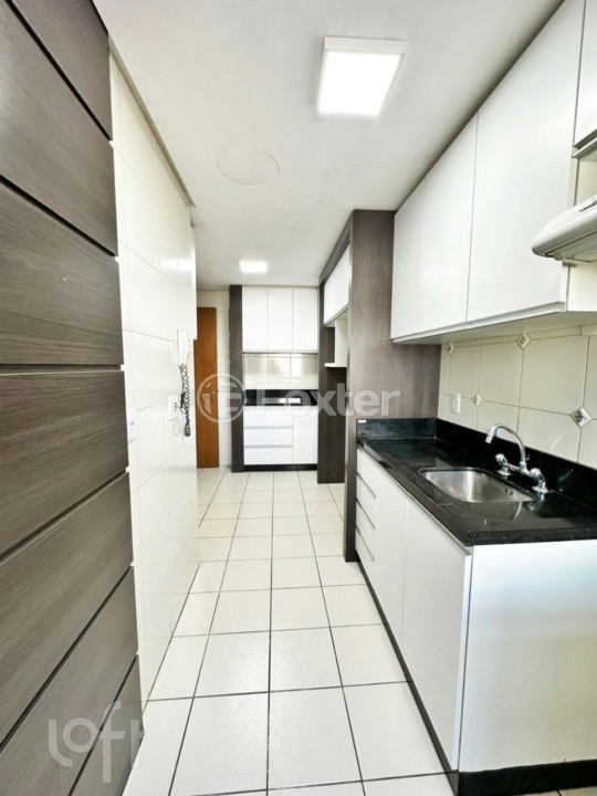 Apartamento à venda com 3 quartos, 111m² - Foto 14