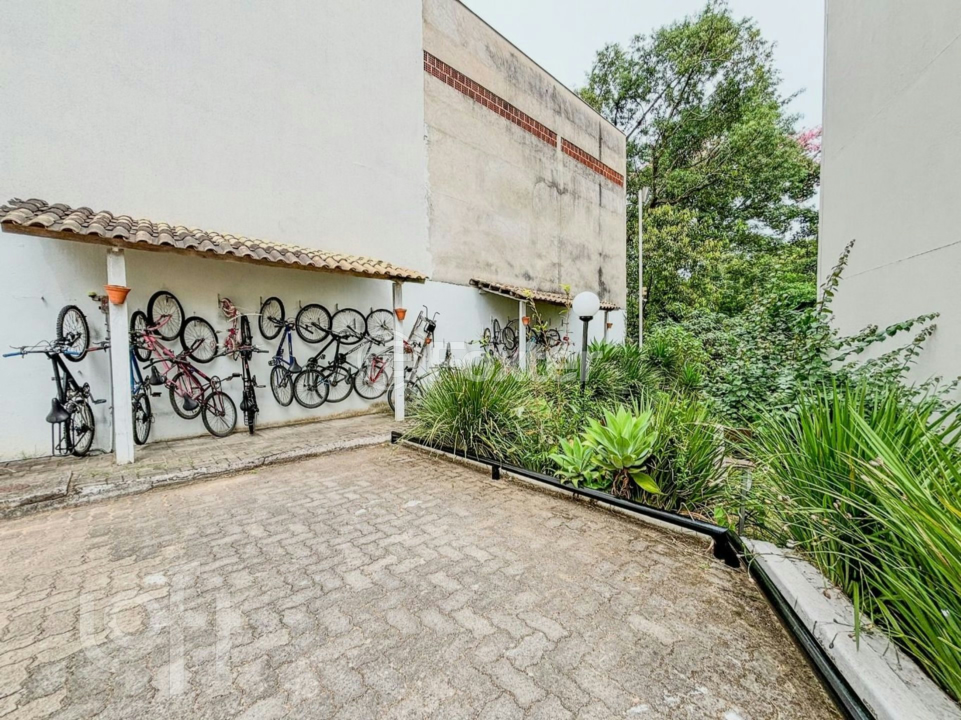 Apartamento à venda com 2 quartos, 38m² - Foto 24
