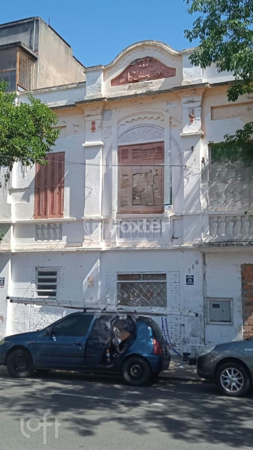 Casa à venda com 3 quartos, 274m² - Foto 1