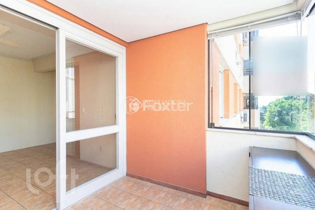Apartamento à venda com 2 quartos, 62m² - Foto 4