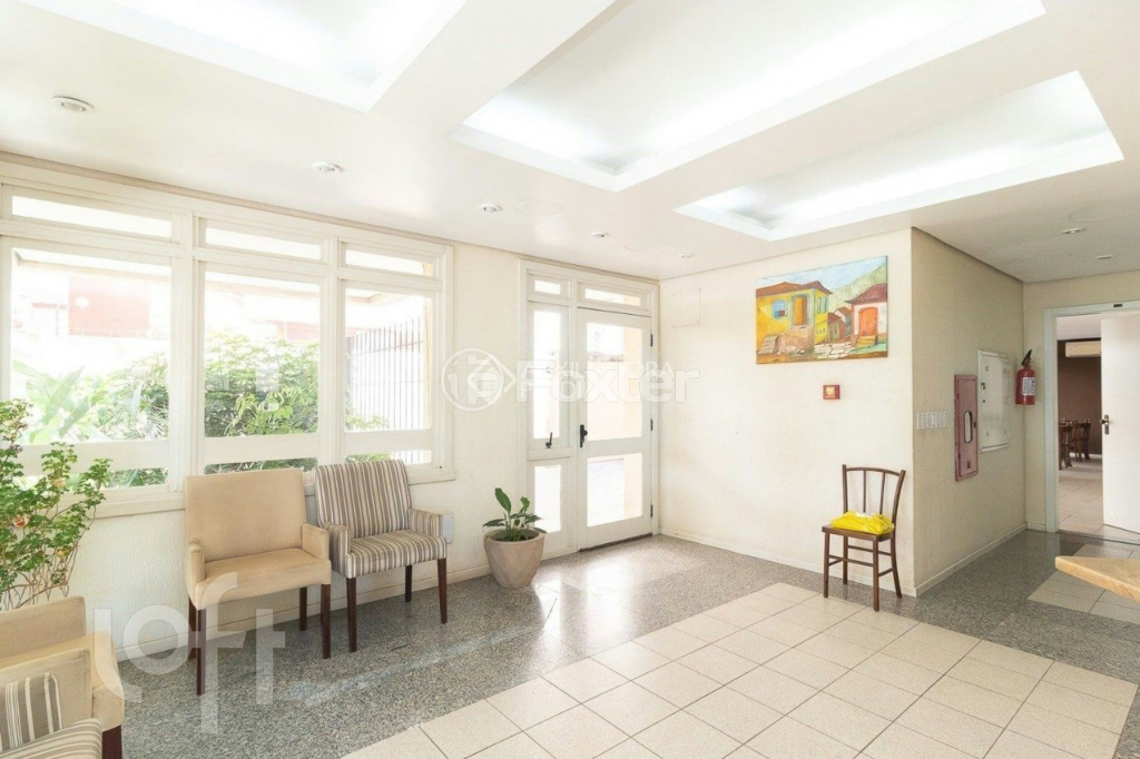 Apartamento à venda com 2 quartos, 62m² - Foto 32