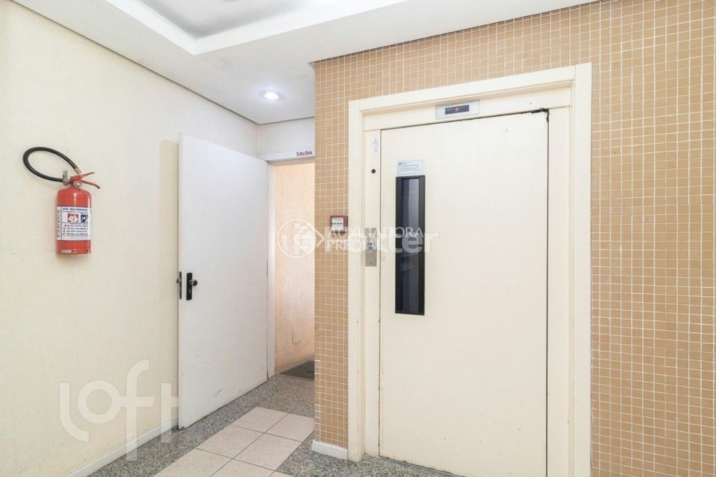 Apartamento à venda com 2 quartos, 62m² - Foto 29