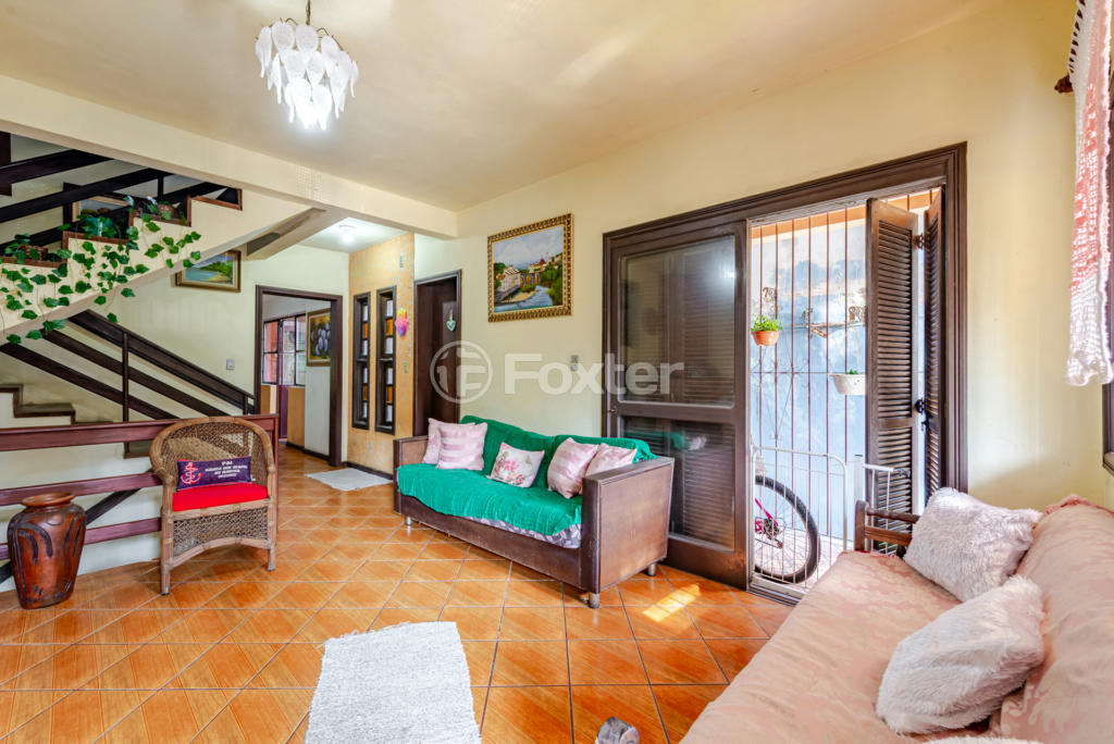 Casa à venda com 4 quartos, 250m² - Foto 3
