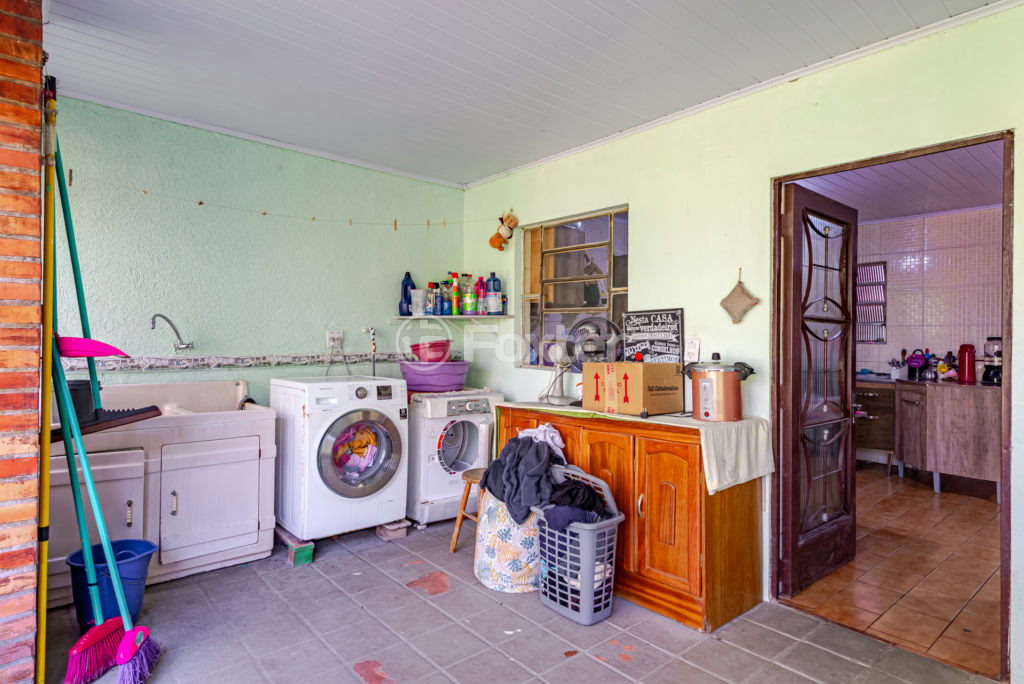 Casa à venda com 4 quartos, 250m² - Foto 15