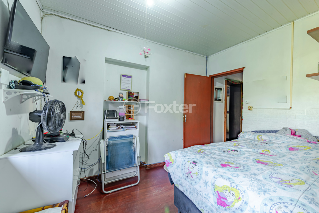 Casa à venda com 4 quartos, 250m² - Foto 18
