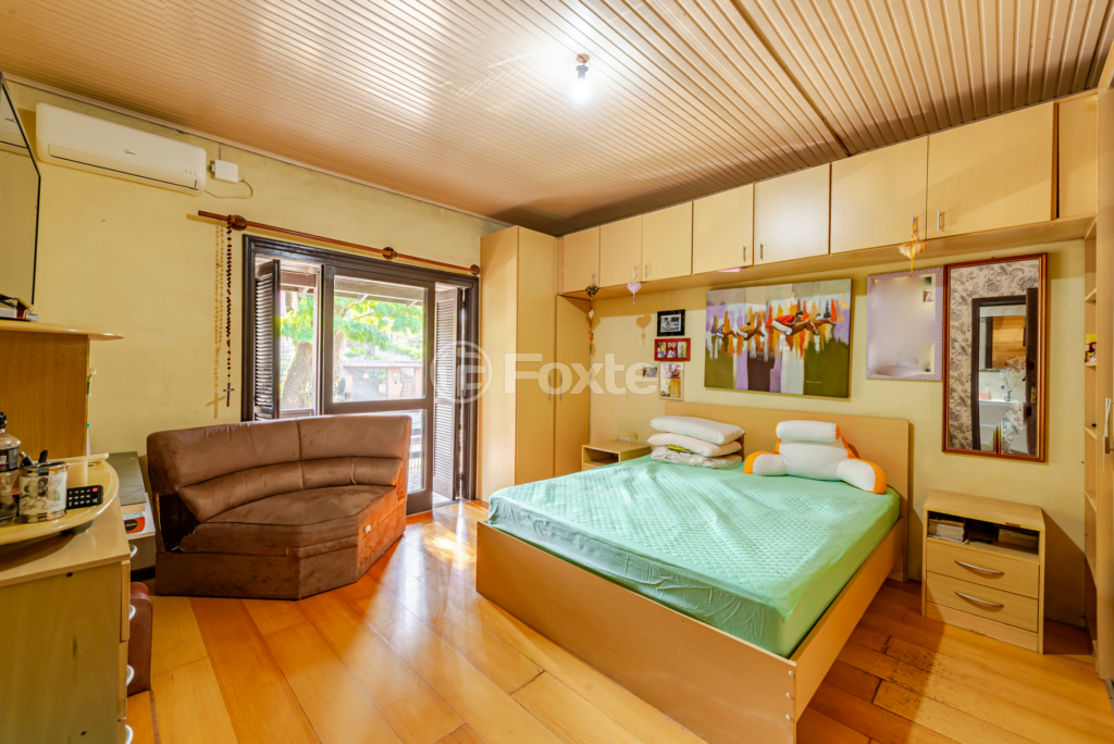Casa à venda com 4 quartos, 250m² - Foto 25