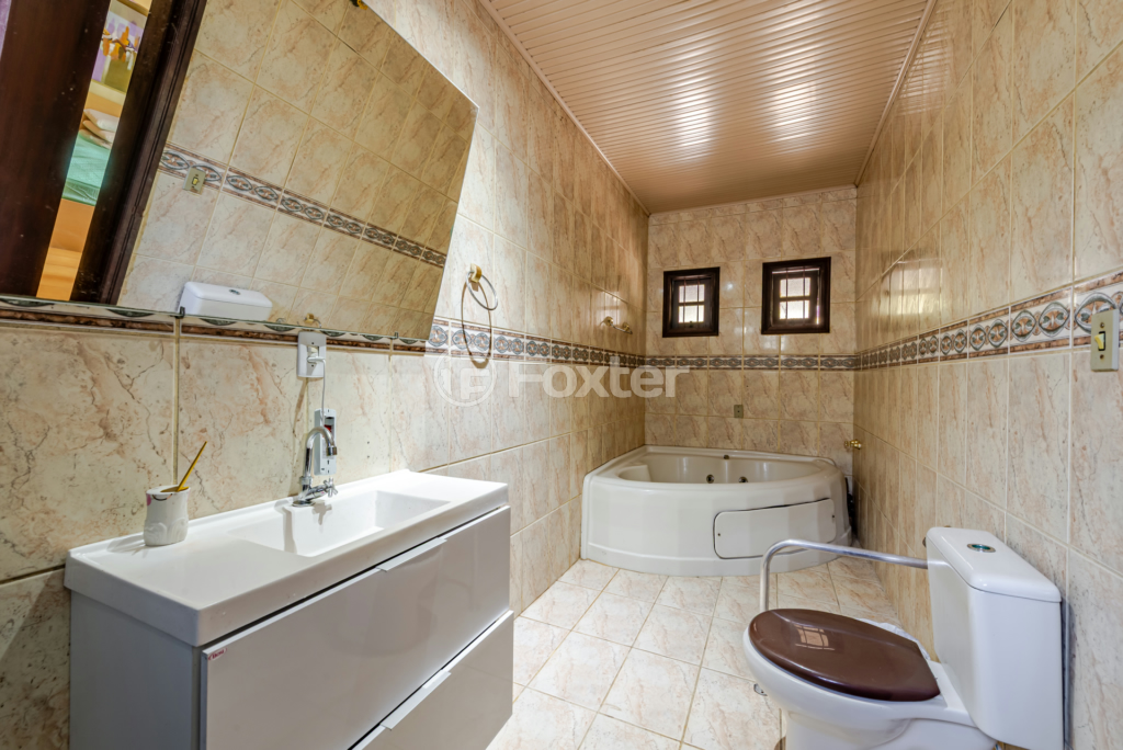 Casa à venda com 4 quartos, 250m² - Foto 31