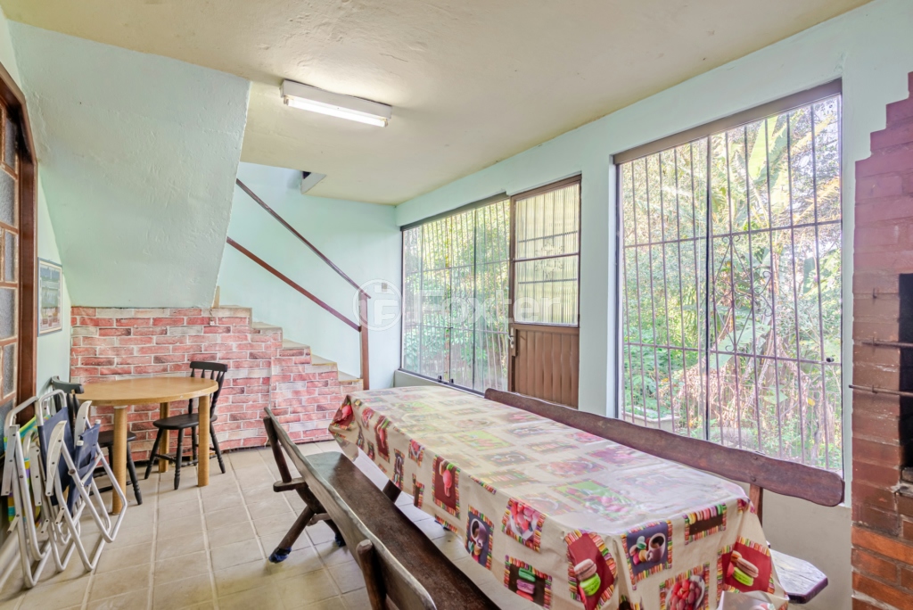 Casa à venda com 4 quartos, 250m² - Foto 39