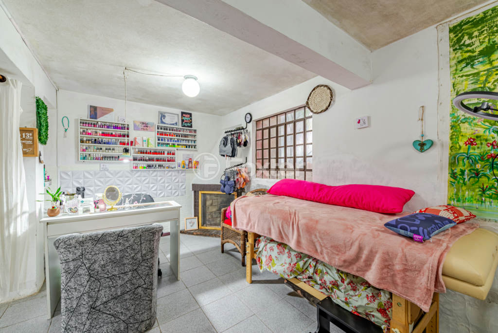Casa à venda com 4 quartos, 250m² - Foto 44