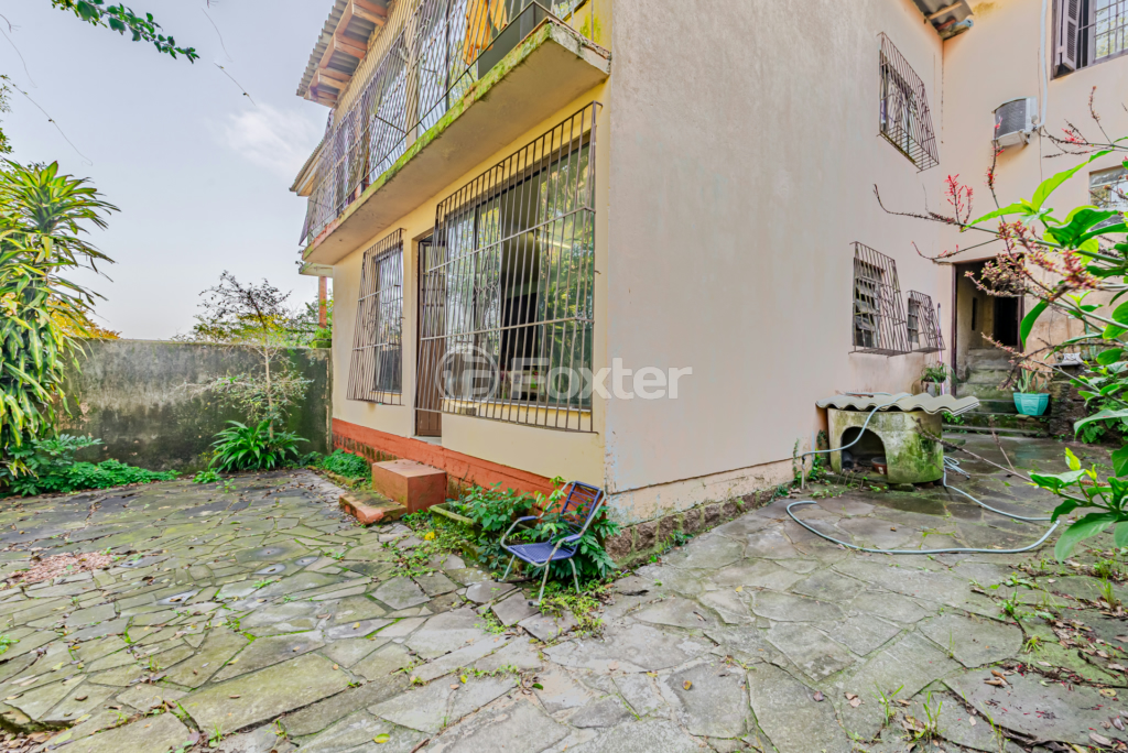 Casa à venda com 4 quartos, 250m² - Foto 47