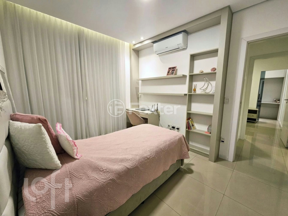 Casa à venda com 3 quartos, 252m² - Foto 28