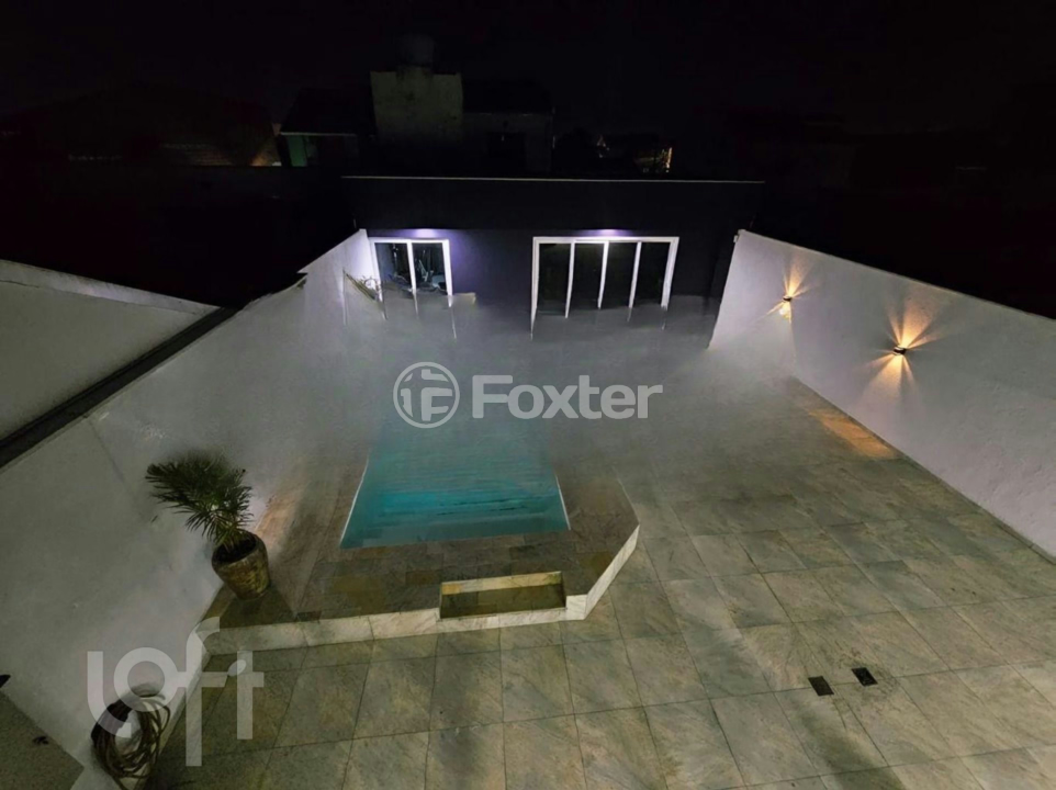Casa à venda com 3 quartos, 252m² - Foto 32