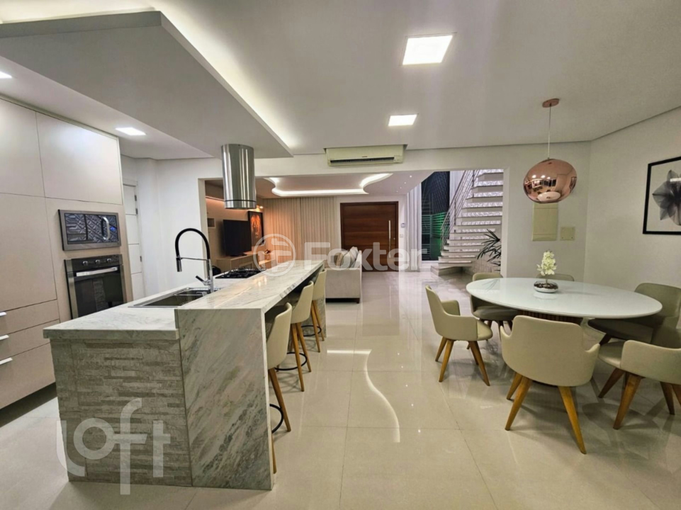 Casa à venda com 3 quartos, 252m² - Foto 9