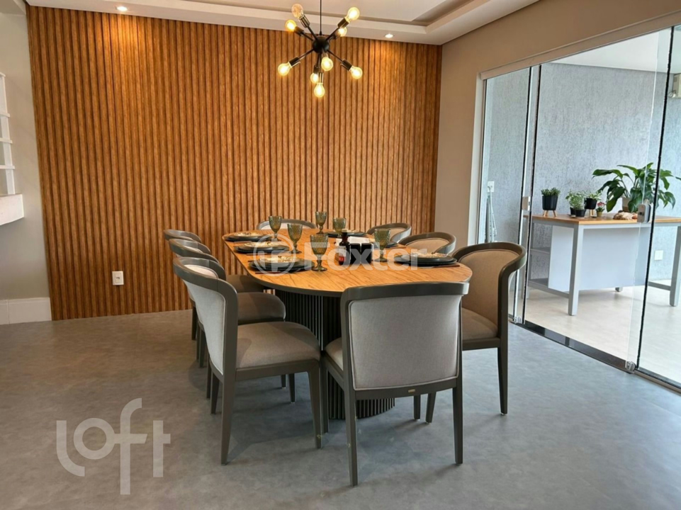 Casa à venda com 3 quartos, 210m² - Foto 3