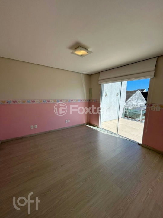 Casa à venda com 3 quartos, 210m² - Foto 10