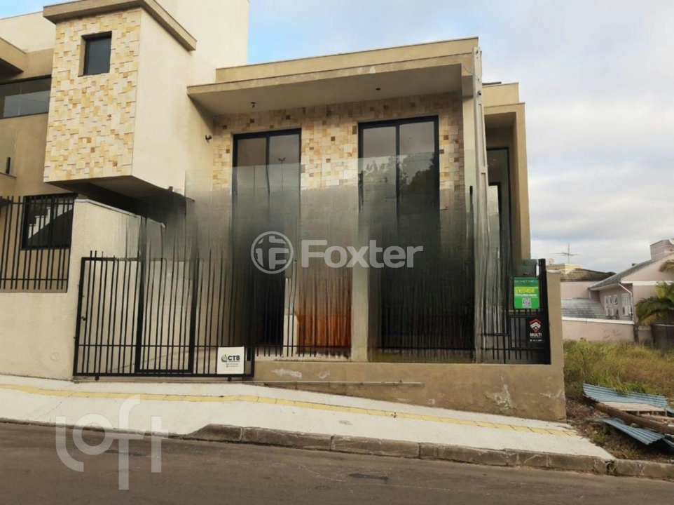 Casa à venda com 2 quartos, 105m² - Foto 1