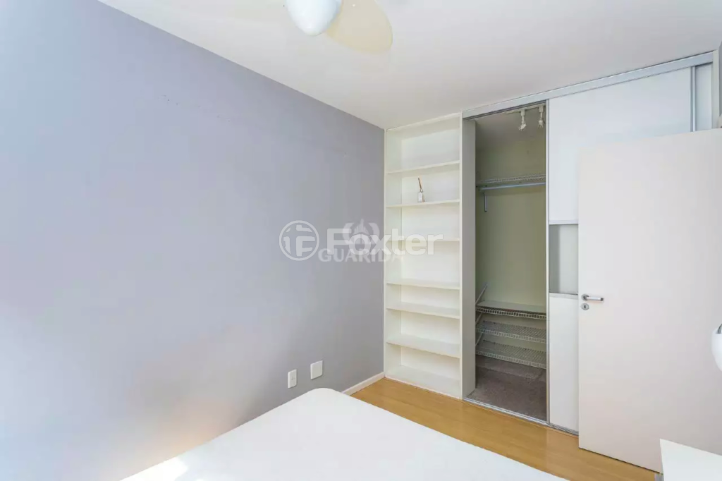Apartamento à venda com 2 quartos, 62m² - Foto 11
