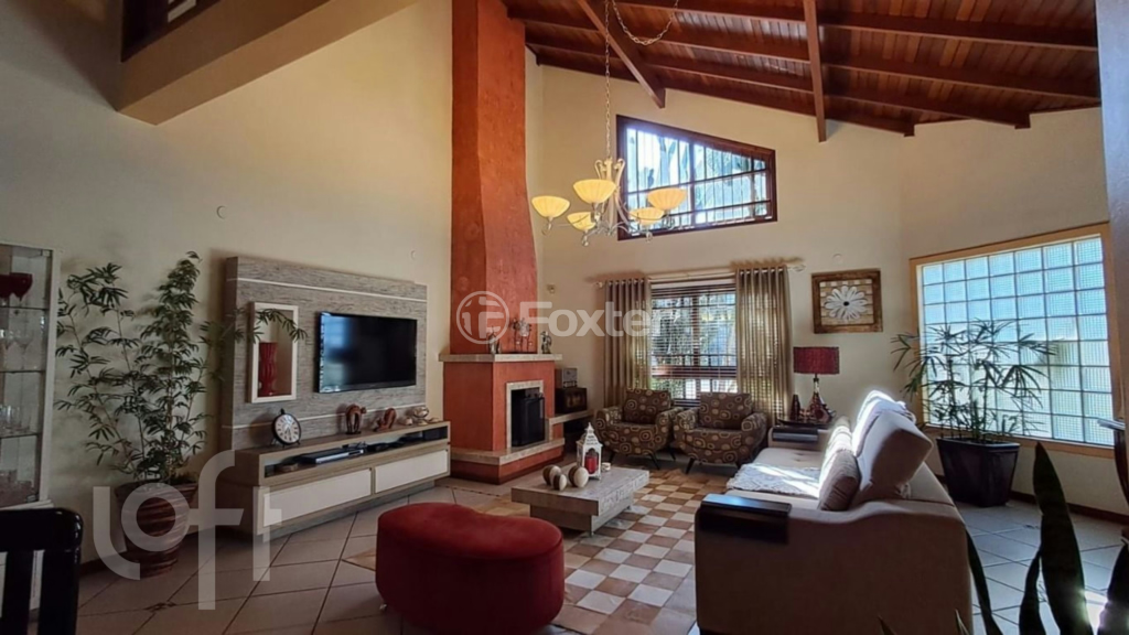Casa à venda com 3 quartos, 316m² - Foto 2
