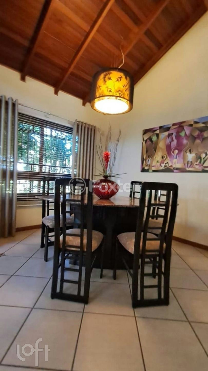 Casa à venda com 3 quartos, 316m² - Foto 8