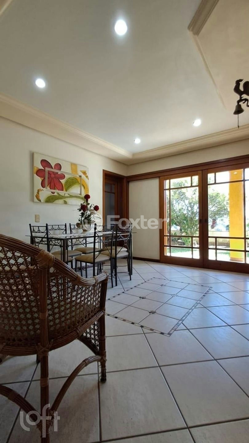 Casa à venda com 3 quartos, 316m² - Foto 3