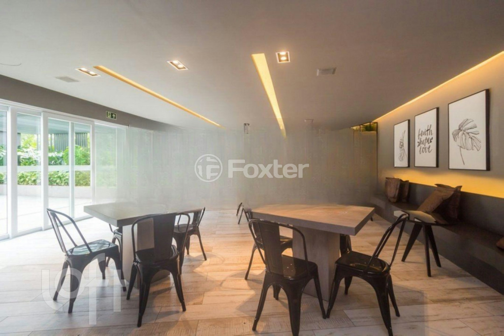 Apartamento à venda com 2 quartos, 55m² - Foto 11