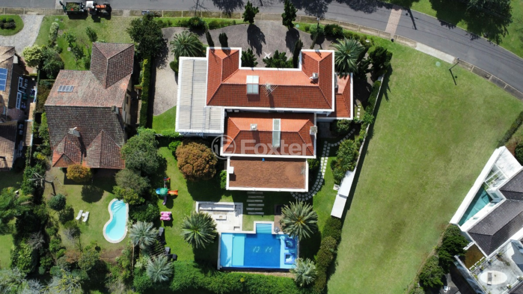Casa de Condomínio à venda com 4 quartos, 724m² - Foto 3
