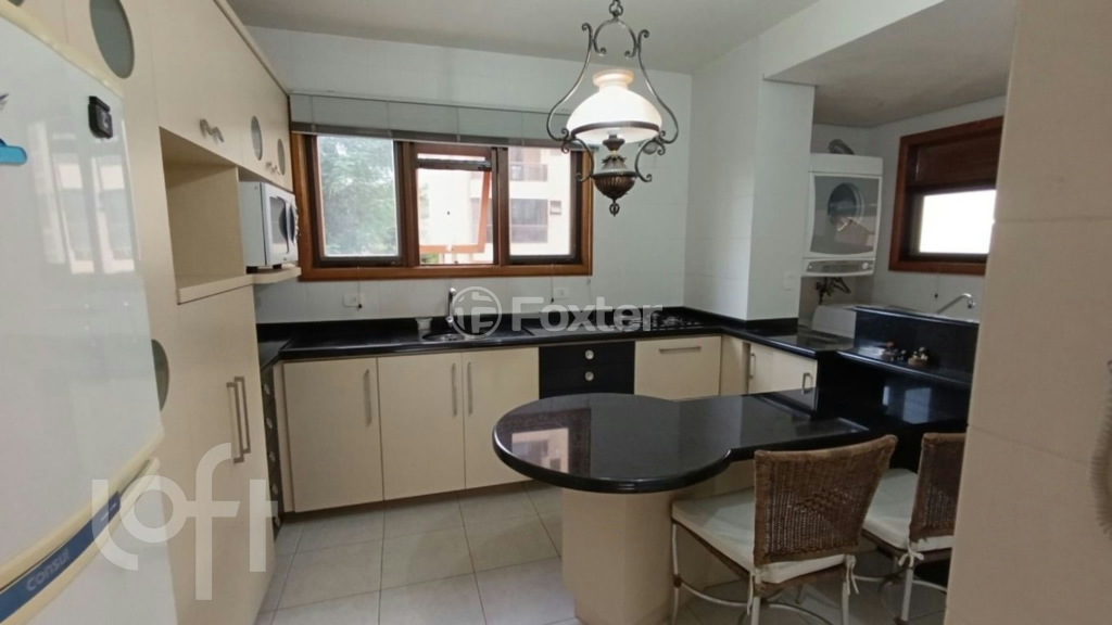 Apartamento à venda com 3 quartos, 125m² - Foto 6