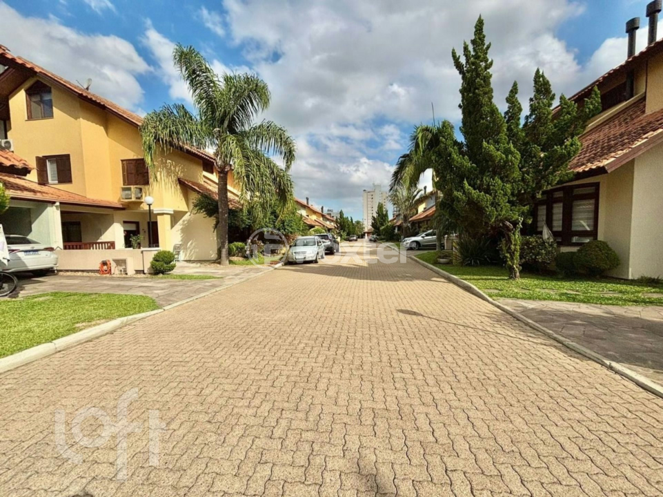 Casa à venda com 4 quartos, 222m² - Foto 8