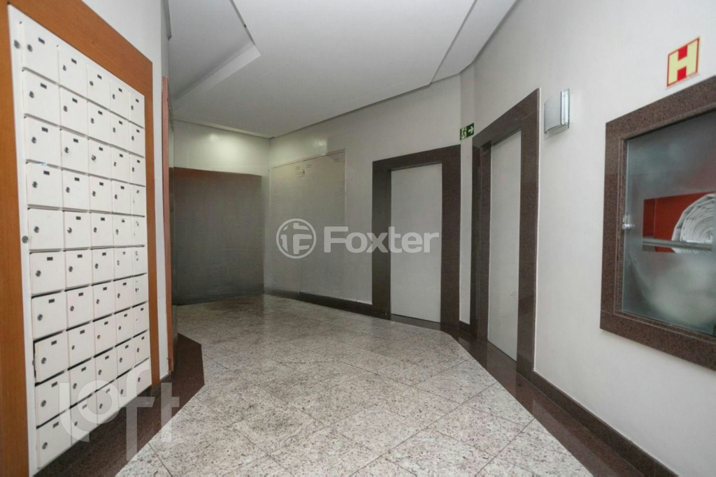Apartamento à venda com 1 quarto, 43m² - Foto 18
