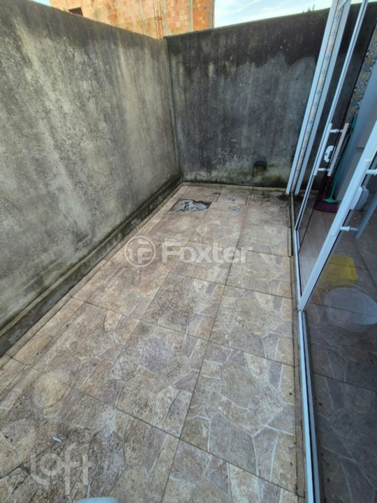 Casa à venda com 2 quartos, 60m² - Foto 15