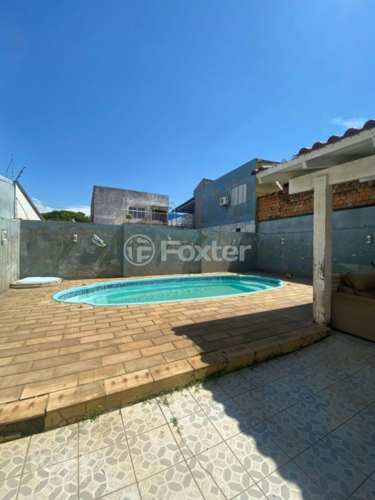 Casa à venda com 4 quartos, 200m² - Foto 3