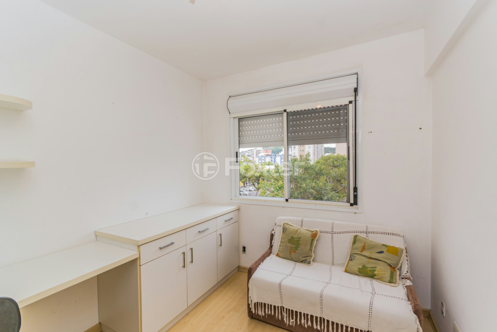 Apartamento à venda com 3 quartos, 86m² - Foto 11