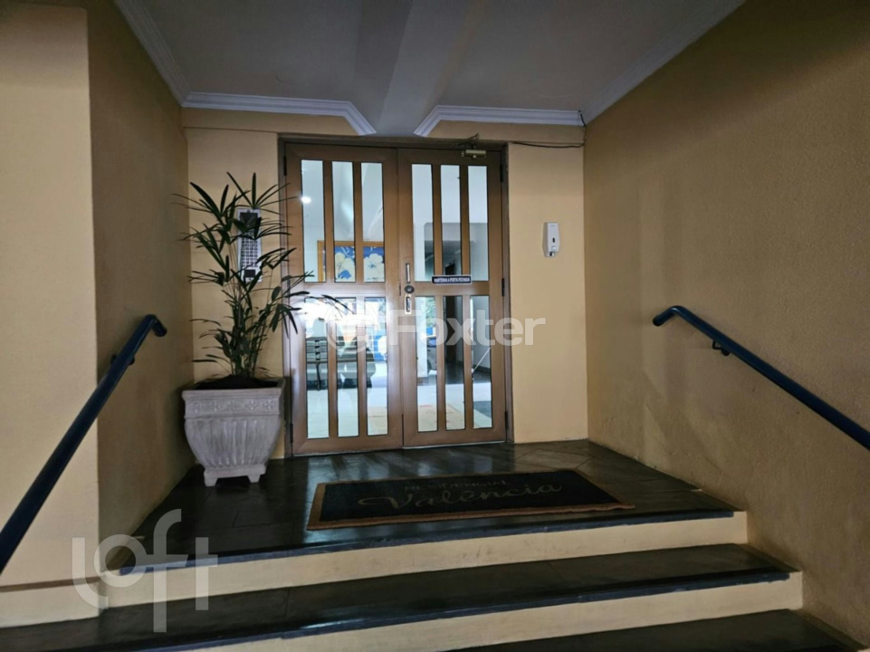 Apartamento à venda com 2 quartos, 70m² - Foto 28
