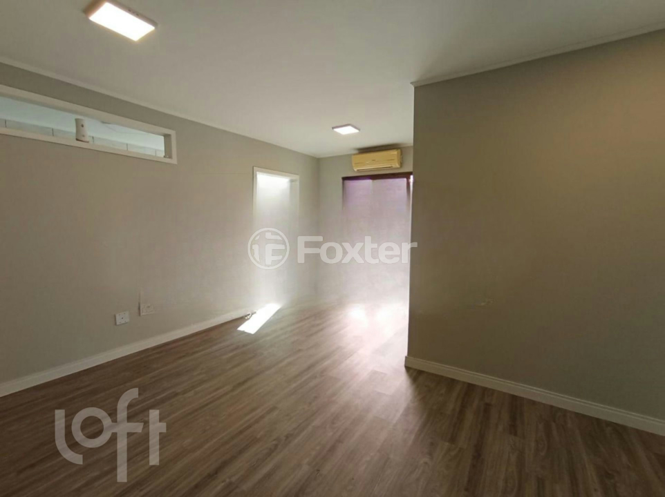 Apartamento à venda com 2 quartos, 70m² - Foto 2