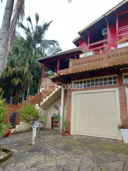 Casa à venda com 5 quartos, 399m² - Foto 2