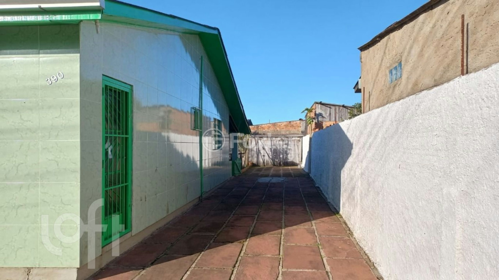 Casa à venda com 2 quartos, 63m² - Foto 4