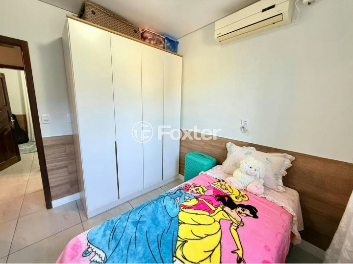 Casa à venda com 3 quartos, 270m² - Foto 7