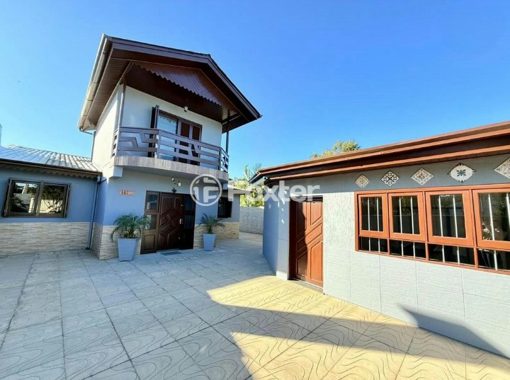 Casa à venda com 3 quartos, 270m² - Foto 1