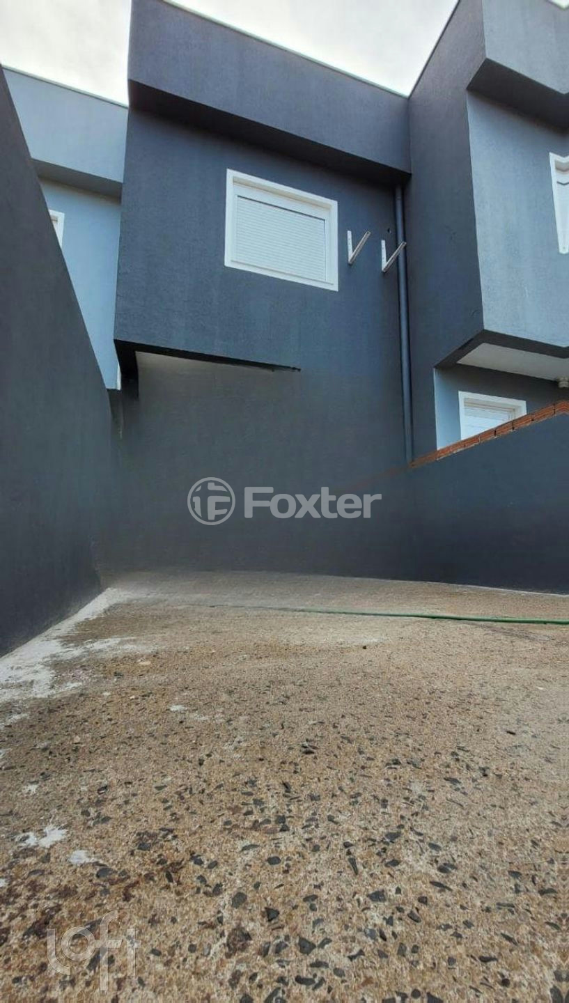 Casa à venda com 2 quartos, 70m² - Foto 1