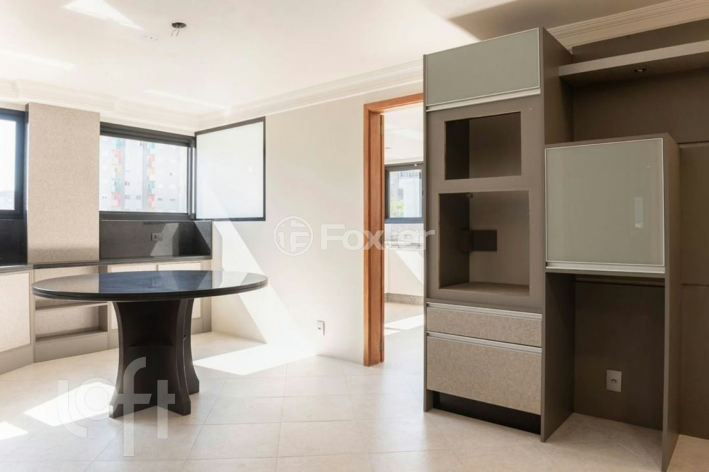 Apartamento à venda com 4 quartos, 214m² - Foto 11
