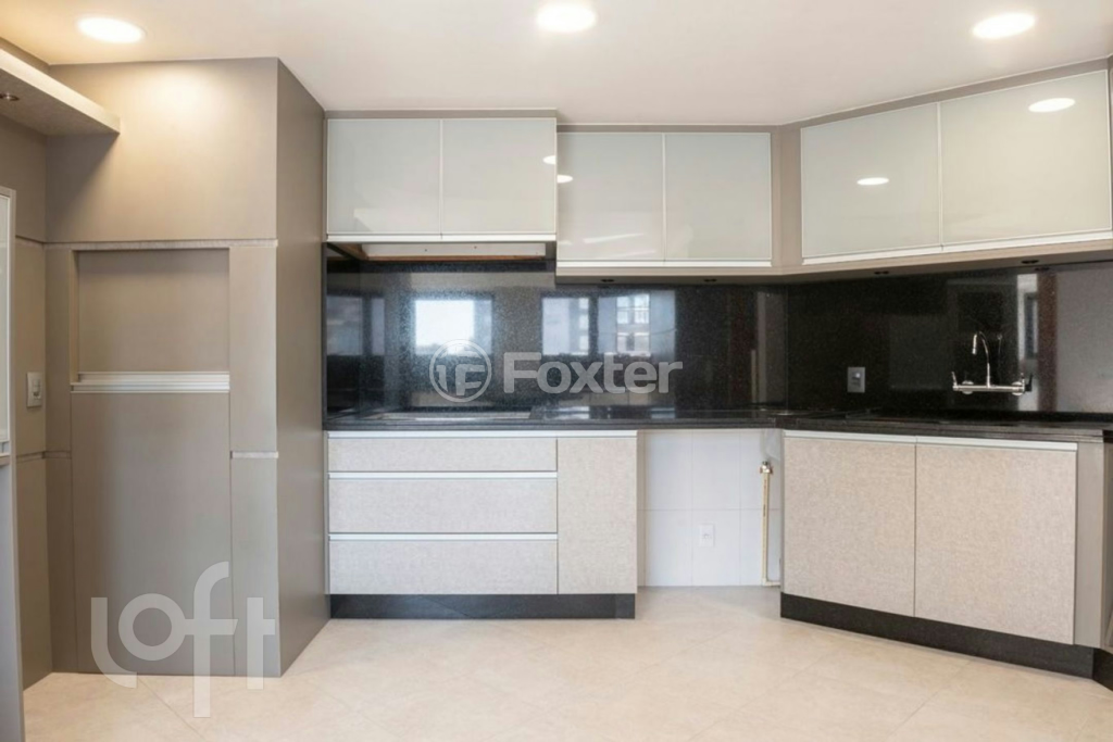 Apartamento à venda com 4 quartos, 214m² - Foto 9