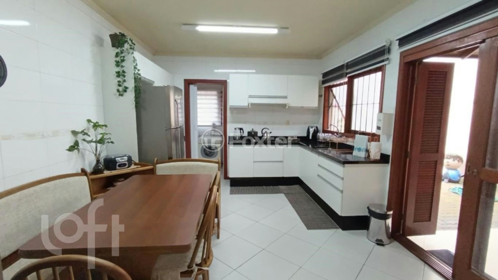 Casa à venda com 3 quartos, 172m² - Foto 2