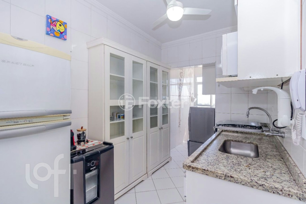 Apartamento à venda com 2 quartos, 77m² - Foto 22