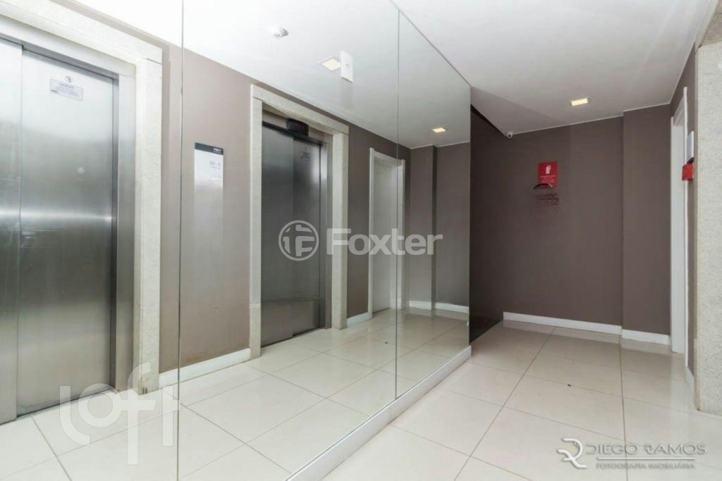 Apartamento à venda com 3 quartos, 75m² - Foto 26