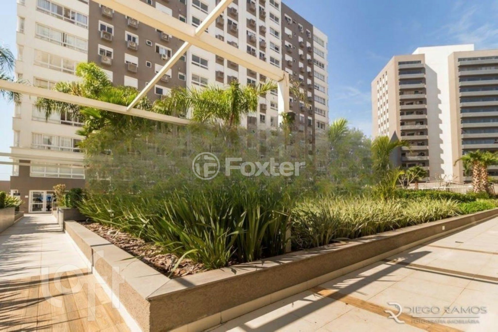 Apartamento à venda com 3 quartos, 75m² - Foto 31