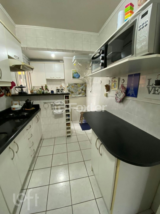 Apartamento à venda com 3 quartos, 64m² - Foto 4