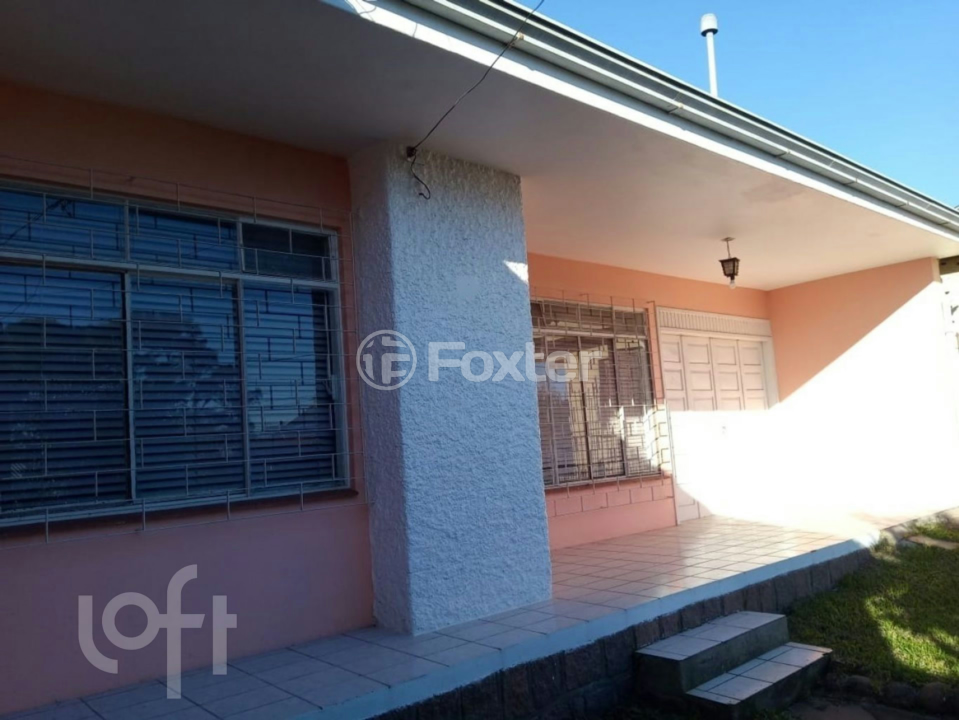 Casa à venda com 4 quartos, 300m² - Foto 1