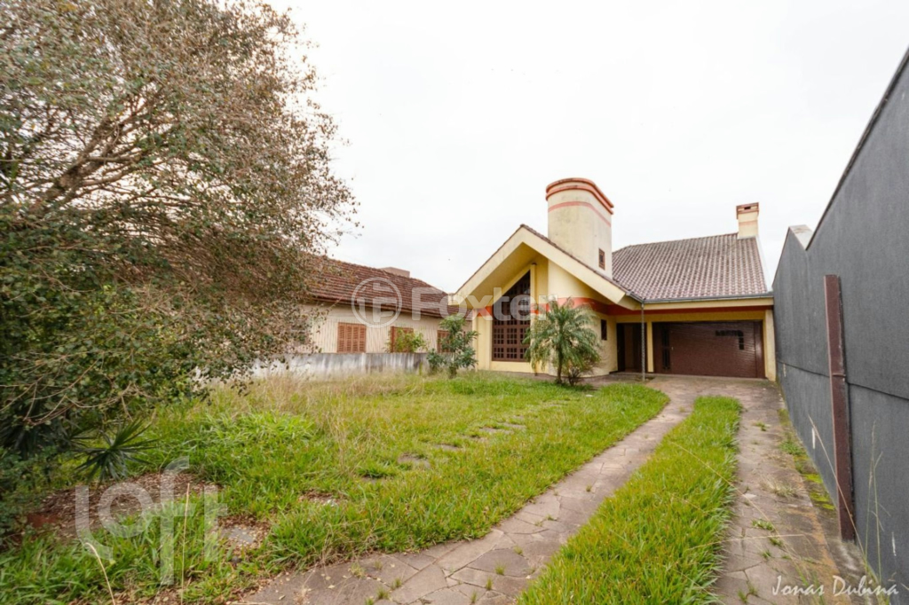 Casa à venda com 4 quartos, 330m² - Foto 42